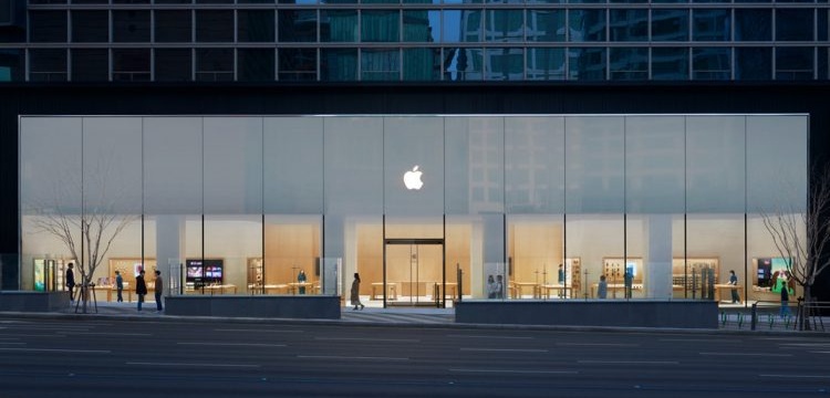 Apples are going to pay $1 billion a year to purchase GoogleAi mega-models, and 1.2 trillion parameters are reconstructing Siri